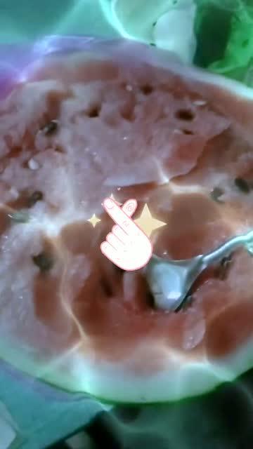 大山吃瓜撑肚子,意外撑肚子的趣味经历