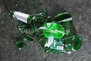 吃瓜啤酒瓶,揭秘吃瓜群众的啤酒生活